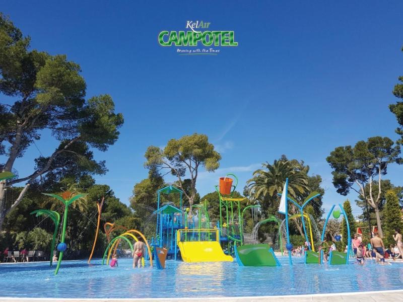 Mobile Homes By Kelair At Playa Montroig Camping Resort Tarragona Zewnętrze zdjęcie